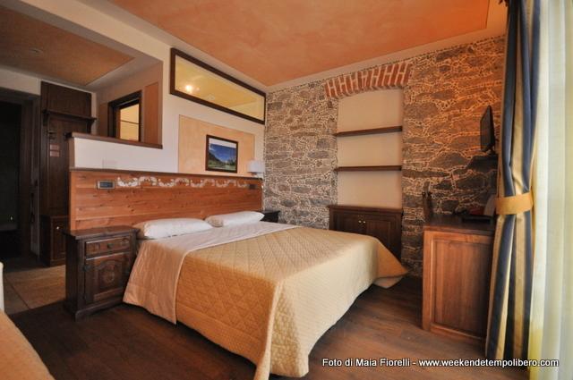 Hotel Le Soleil Challand-Saint-Anselme Rum bild