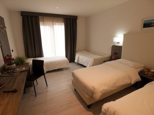 Hotel Le Soleil Challand-Saint-Anselme Exteriör bild
